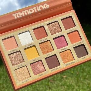 TRENDBEAUTY Cosmetics Eyeshadow Palette in Tempting